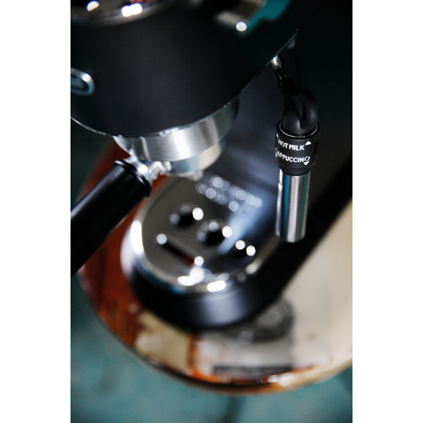 Фото - Кавоварка ріжкова Delonghi EC 685.BK