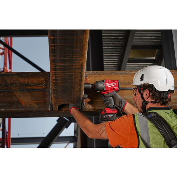 Фото - Гайковерт аккумуляторный Milwaukee M18 FHIW2F12-502X (4933492783)