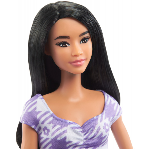 Фото - Лялька Barbie "Модниця" у ніжній сукні з фігурним вирізом (HPF75)