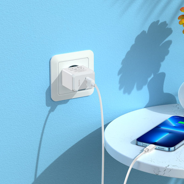 Фото - Мережевий зарядний пристрій HOCO CS11A Ocean single port charger set(iP) White (6942007603577)