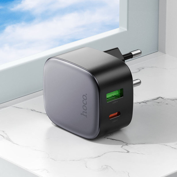 Фото - Мережевий зарядний пристрій HOCO CS32A Rise PD20W+QC3.0 charger Black (6942007617451)