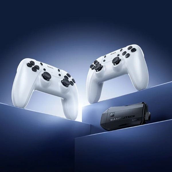 Фото - Игровая приставка HOCO GA31 Collection game box+two wireless gamepads set White (6942007672122)