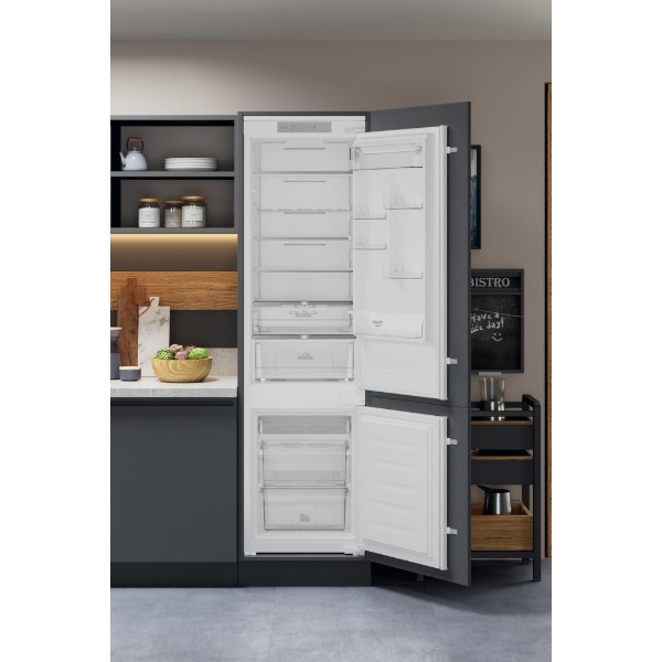 Фото - Мікропошкодження - Холодильник вбудований Hotpoint-Ariston HAC20T321