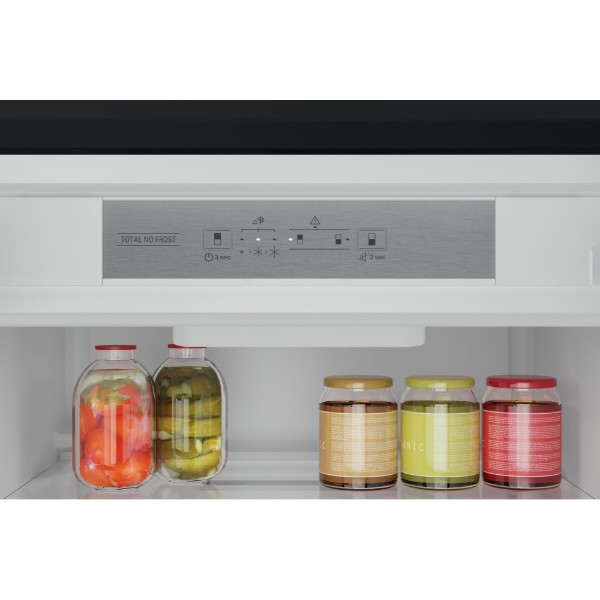 Фото - Мікропошкодження - Холодильник вбудований Hotpoint-Ariston HAC20T321