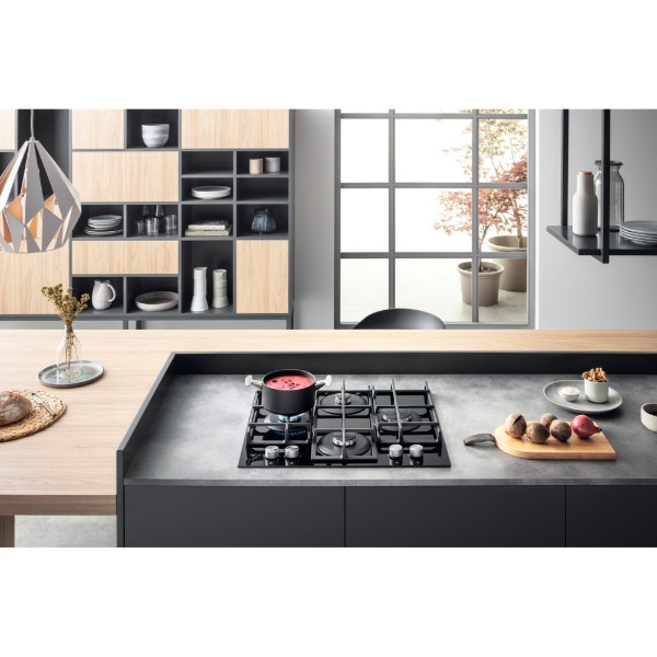 Фото - Варочная панель газовая Hotpoint-Ariston HAGS61FBK