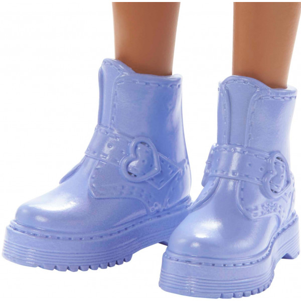 Фото - Лялька Barbie "Модниця" в яскравій сукні-футболці (HPF77)