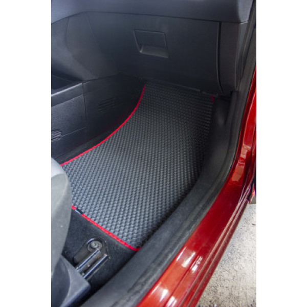 Фото - EVA коврики в салон авто EVAtech для Fiesta (Mark 6) 5-doors Ford 2002-2009 5 поколение Htb EU FD3335C5SBB
