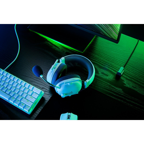 Фото - Гарнитура беспроводная игровая Razer Blackshark V2 PRO Wireless White (RZ04-04530200-R3M1)