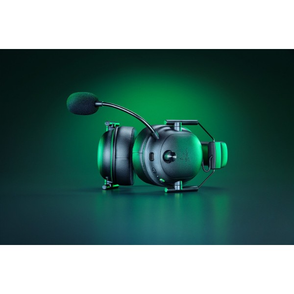 Фото - Гарнитура беспроводная игровая Razer Blackshark V2 HyperSpeed Wireless Вlack (RZ04-04960100-R3M1)