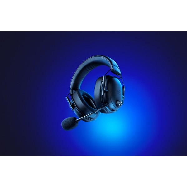 Фото - Гарнитура беспроводная игровая Razer Blackshark V2 HyperSpeed Wireless Вlack (RZ04-04960100-R3M1)