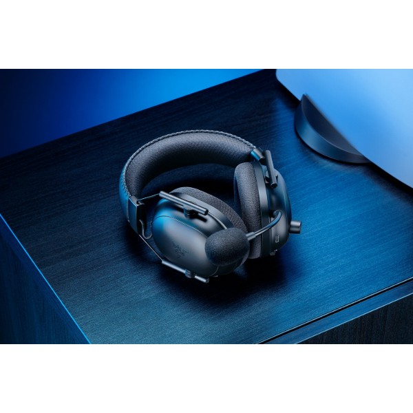 Фото - Гарнитура беспроводная игровая Razer BlackShark V2 Pro for PS5, Black (RZ04-04530500-R3G1)