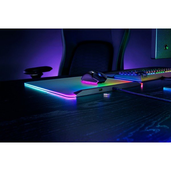 Фото - Коврик для мыши игровой Razer Firefly V2 Pro, Black (RZ02-04920100-R3M1)