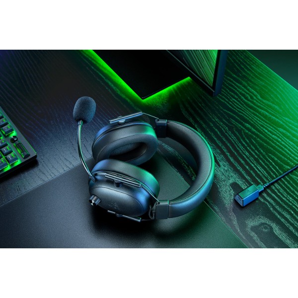 Фото - Гарнитура беспроводная игровая Razer Blackshark V2 HyperSpeed Wireless Вlack (RZ04-04960100-R3M1)