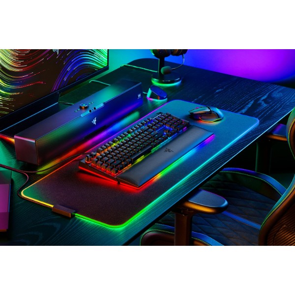 Фото - Клавиатура проводная игровая Razer BlackWidow V4 Pro Green Switch (RZ03-04680100-R3M1)
