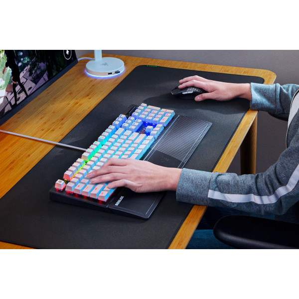Фото - Клавиатура проводная игровая Razer BlackWidow V3 Green Switch Roblox Edition (RZ03-03542800-R3M1)