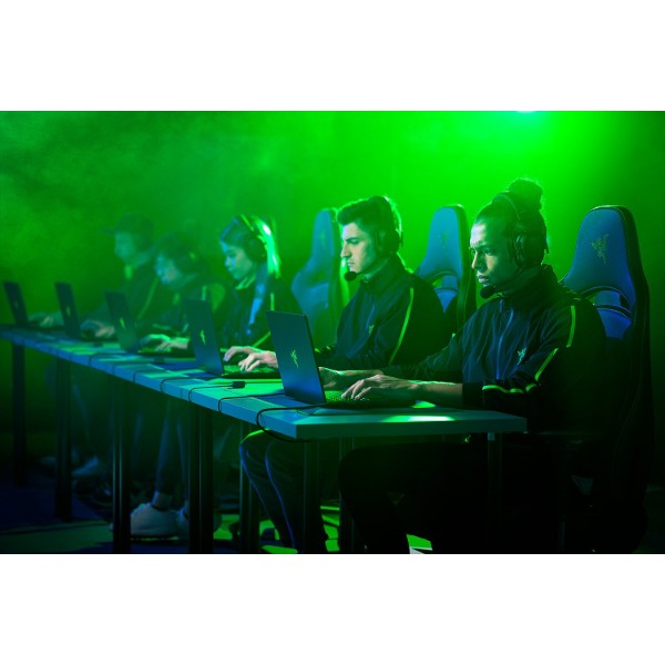 Фото - Гарнітура бездротова ігрова Razer Blackshark V2 PRO Wireless 
Black (RZ04-04530100-R3M1)