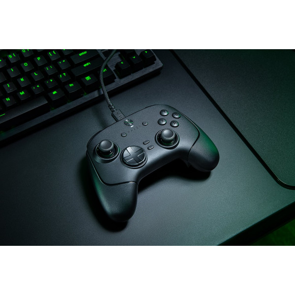 Фото - Геймпад Razer Wolverine V3 TE 8K Black (RZ06-05550100-R3M1)