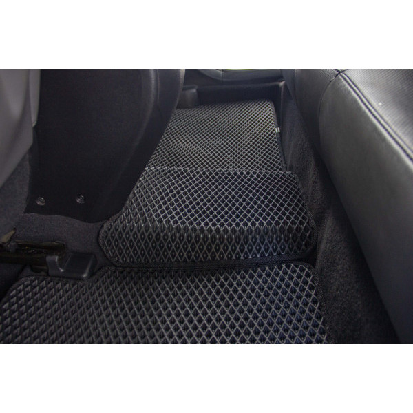 Фото - Килимки з екошкіри в салон авто EVAtech ECO для Sonata (YF) Hybrid (5 clips) Hyundai 2009-2014 6 покоління Sedan USA (HY12467CV5KH5BBB)