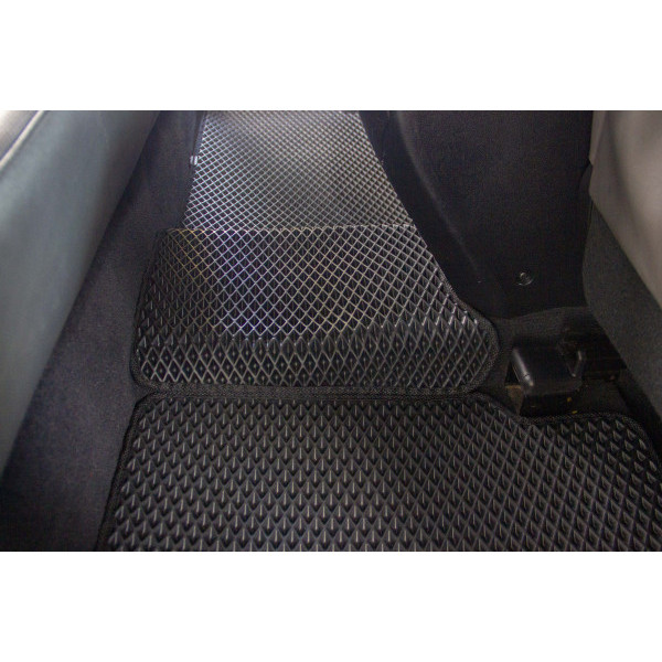 Фото - Килимки з екошкіри в салон авто EVAtech ECO для Sonata (YF) Hybrid (5 clips) Hyundai 2009-2014 6 покоління Sedan USA (HY12467CV5KH5BBB)