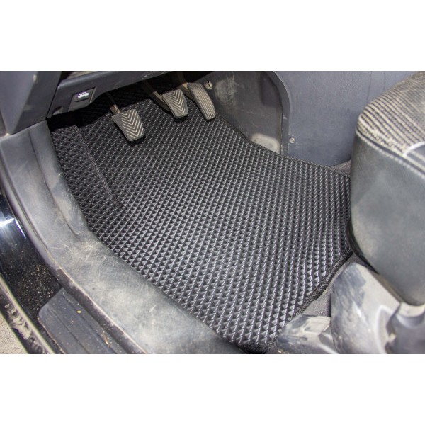 Фото - EVA коврики в салон авто передние EVAtech для Tucson (JM) MT Hyundai 2004-2010 1 поколение SUV EU HY13539A3LA3SGB