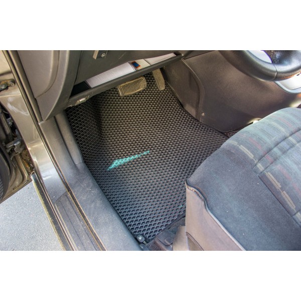 Фото - Килимки з екошкіри в салон авто EVAtech ECO для Tucson (JM) AT Hyundai 2004-2010 1 покоління SUV EU (HY43411PDC5LA3BBLB)