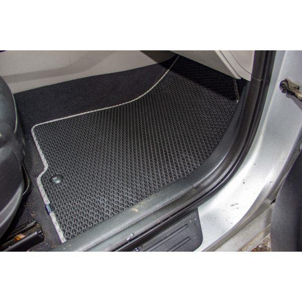 Фото - Коврики ворсовые в салон авто EVAtech Standard для Hyundai Sonata (LF) Hybrid 2014-2019 7 поколение Sedan USA черный кант HY43551AV2KH3VEB