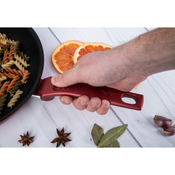 Фото - Сковорода універсальна Tefal G2730672 Daily Chef 28 см