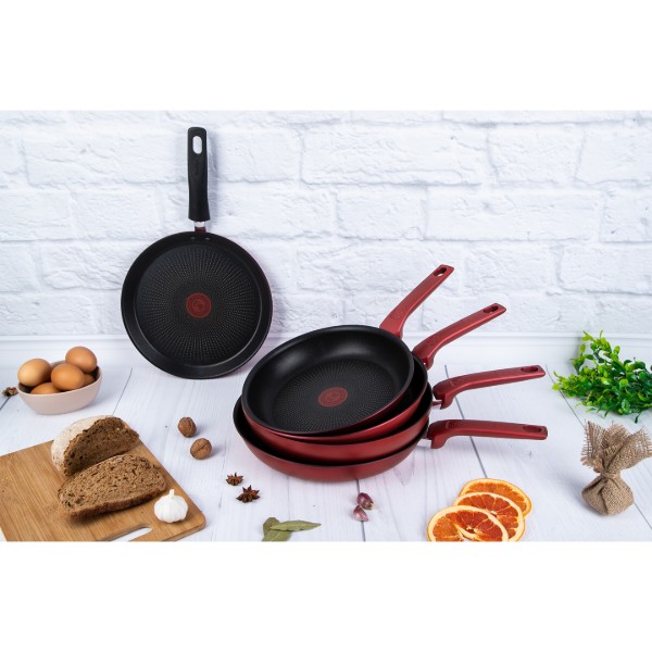 Фото - Сковорода універсальна Tefal G2730472 Daily Chef 24 см