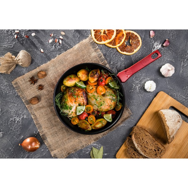 Фото - Сковорода універсальна Tefal G2730472 Daily Chef 24 см