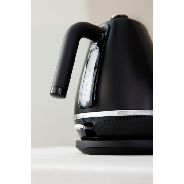 Фото - Електричний чайник Delonghi KBIN2001BK