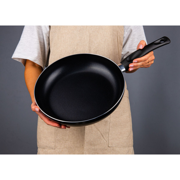 Фото - Сковорода универсальная Gusto GT-2100-28/3 28 см