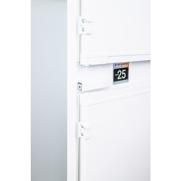 Фото - Холодильник встраиваемый Beko BCNA275E3S