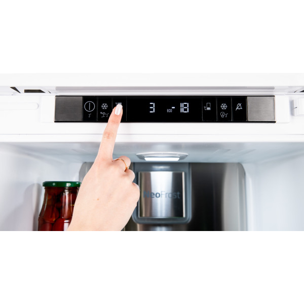 Фото - Холодильник встраиваемый Beko BCNA275E3S