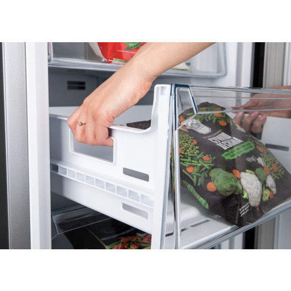 Фото - Морозильна камера Beko B3RFNE313S