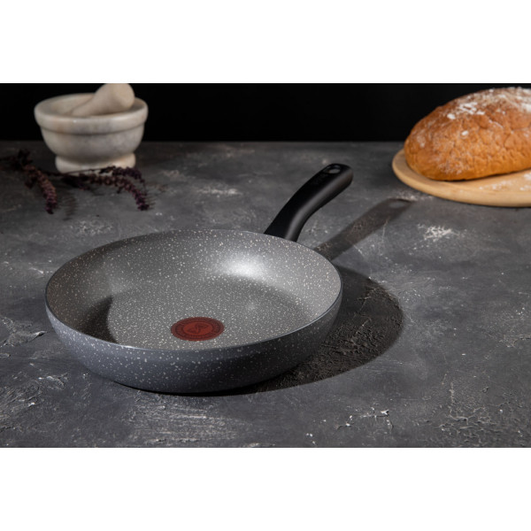 Фото - Сковорода універсальна Tefal B5790402 Cook Natural 24 см