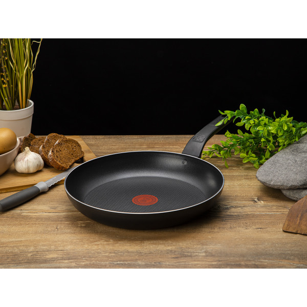 Фото - Сковорода універсальна Tefal B5670653 Simply Clean 28 см