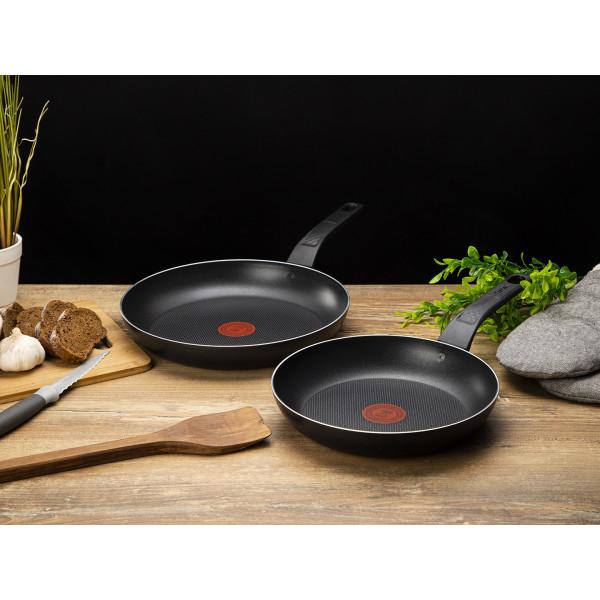 Фото - Сковорода універсальна Tefal B5670653 Simply Clean 28 см