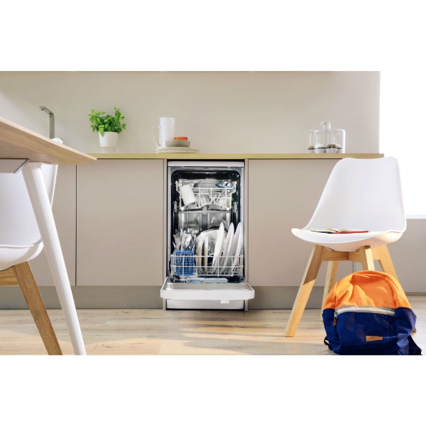 Фото - Посудомоечная машина отдельностоящая Indesit DSR 15B1 EU
