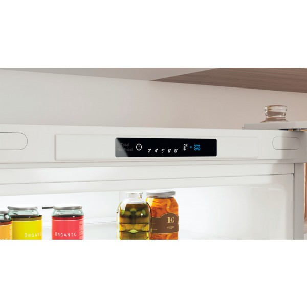 Фото - Холодильник Indesit INFC8 TI21 W0
