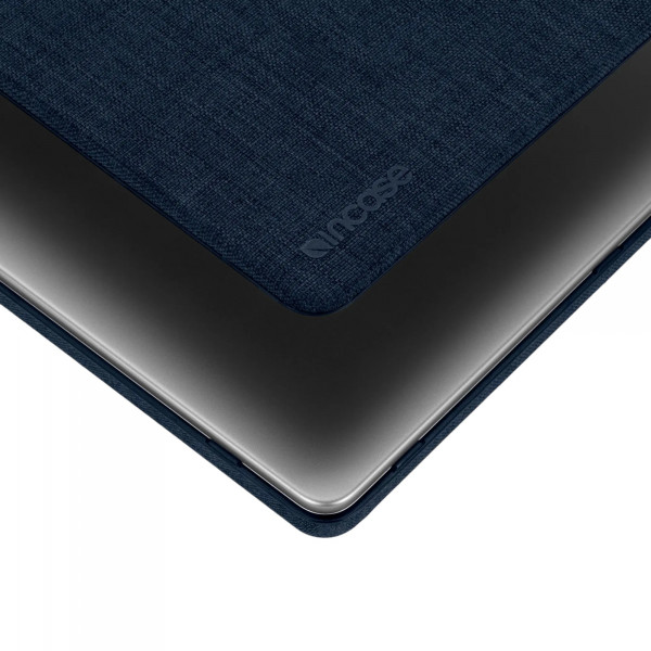 Фото - Чехол-накладка для ноутбука INCASE Textured Hardshell with Woolenex for 16" MacBook Pro – Cobalt (INMB200723-CBT)