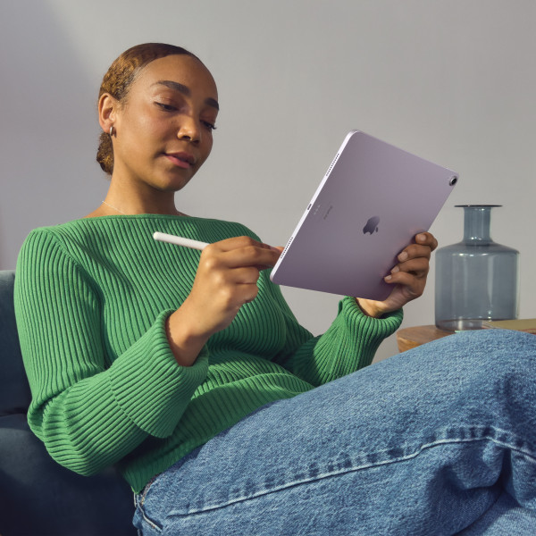 Фото - Планшет Apple iPad Air 11'' (M2) Cellular 1TB (MUXU3) Starlight