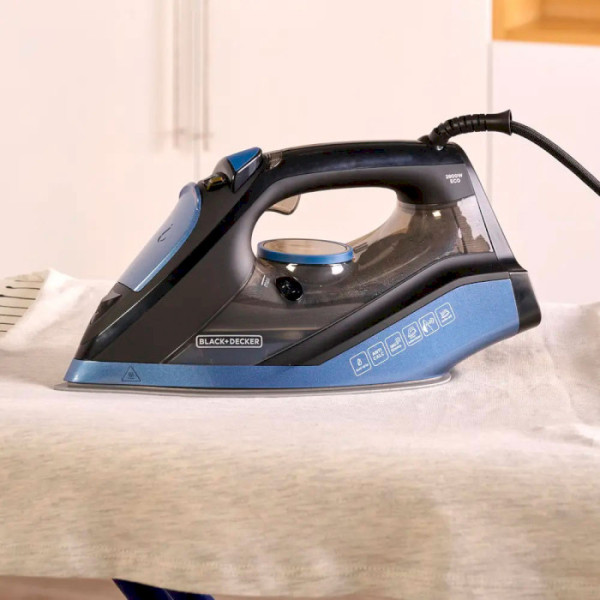 Фото - Утюг Black&Decker BXIR2801E
