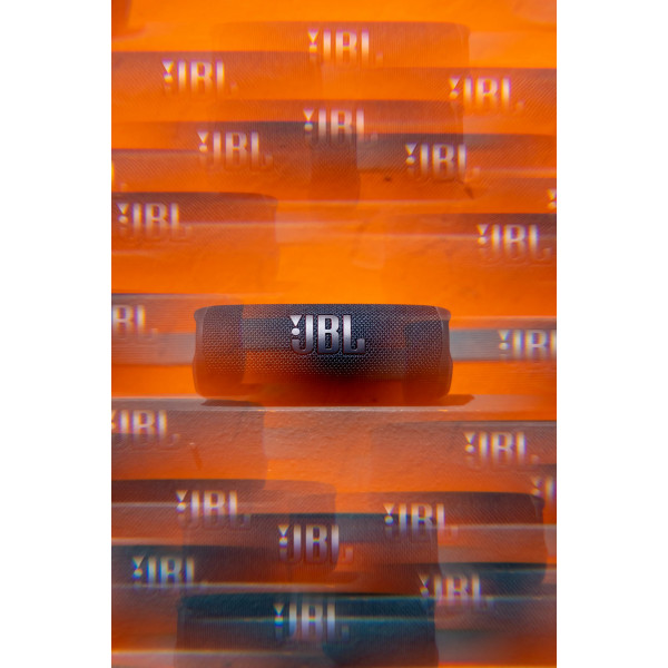 Фото - Уцінка - Портативна акустика JBL Flip 6 Black (JBLFLIP6BLKEU)