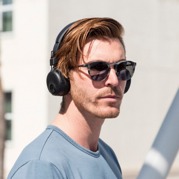Фото - Наушники накладные беспроводные JLab Studio Wireless On Ear Black (IEUHBASTUDIORBLK4)