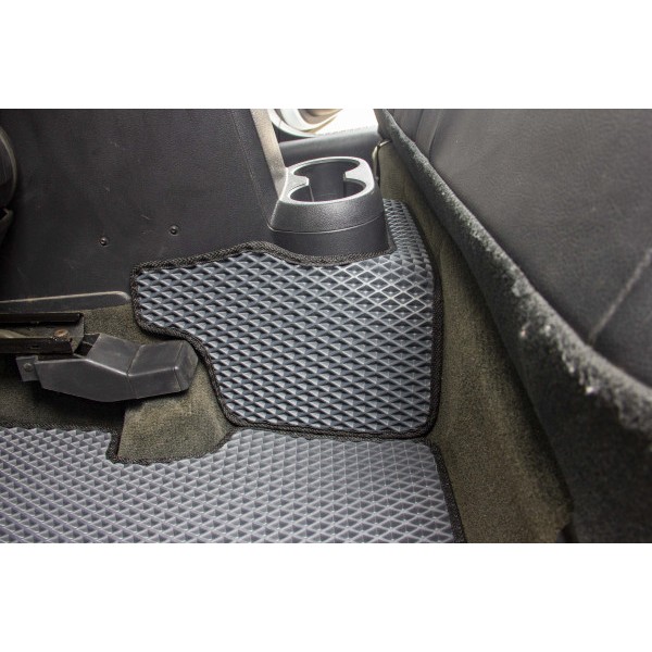 Фото - Коврики из экокожи в салон авто EVAtech ECO для Compass Restyling Jeep 2011-2016 1 поколение SUV USA (JP1781CV5LA2BBB)