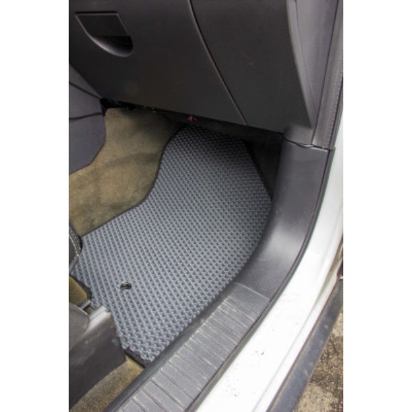 Фото - Коврики из экокожи в салон авто EVAtech ECO для Compass Restyling Jeep 2011-2016 1 поколение SUV USA (JP1781CV5LA2BBB)