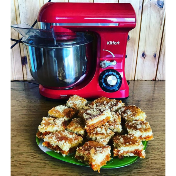 Фото - Планетарный миксер Kitfort КТ-1337-1 Red