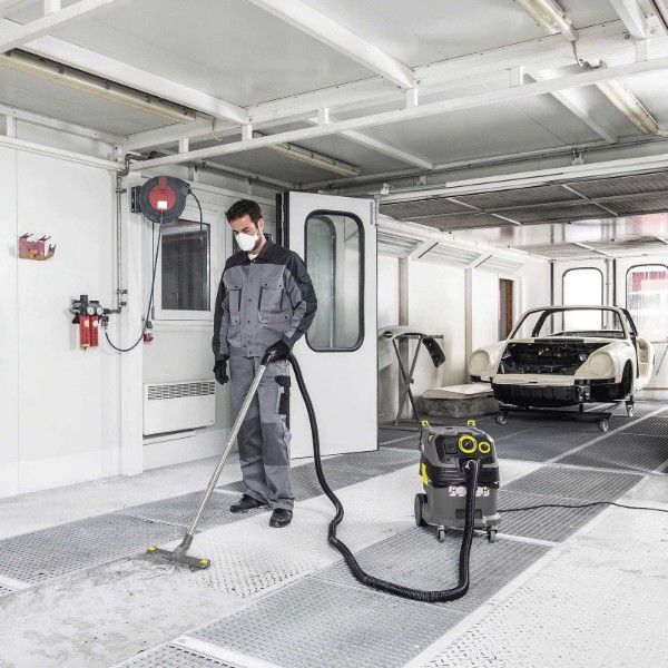 Фото - Пилосос для сухого прибирання з мішком Karcher NT 30/1 Tact Te L (1.148-211.0)