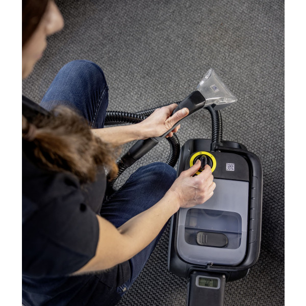 Фото - Пылесос моющий с контейнером Karcher Puzzi 2/1 Bp 36Вт (1.101-750.0)