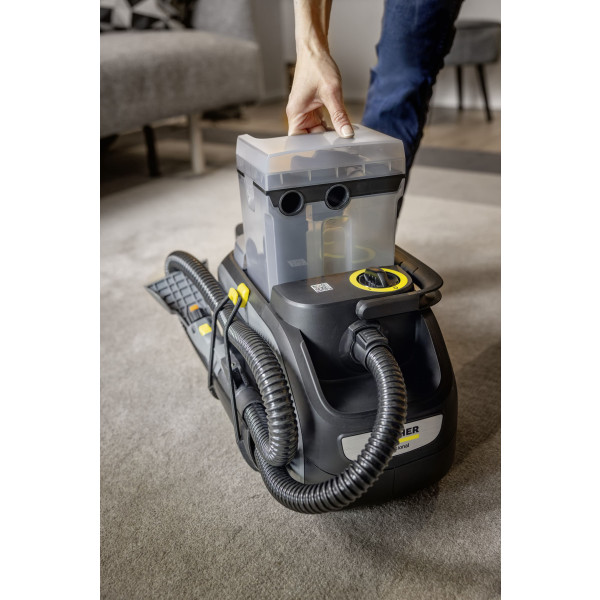 Фото - Пылесос моющий с контейнером Karcher Puzzi 2/1 Bp 36Вт (1.101-750.0)